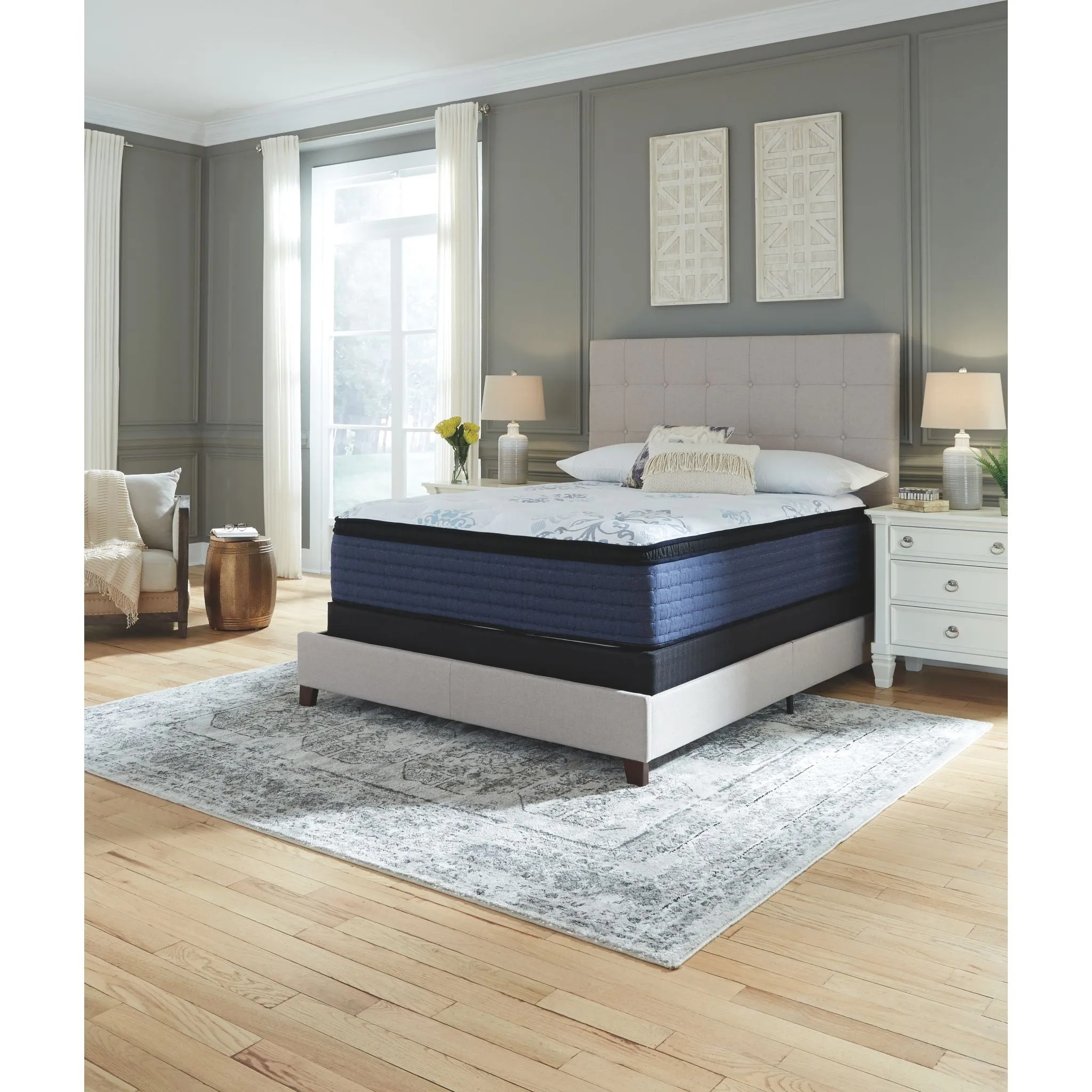 Ashley Sleep Bonita Springs Euro Top Innerspring 17 inch Mattress In A Box