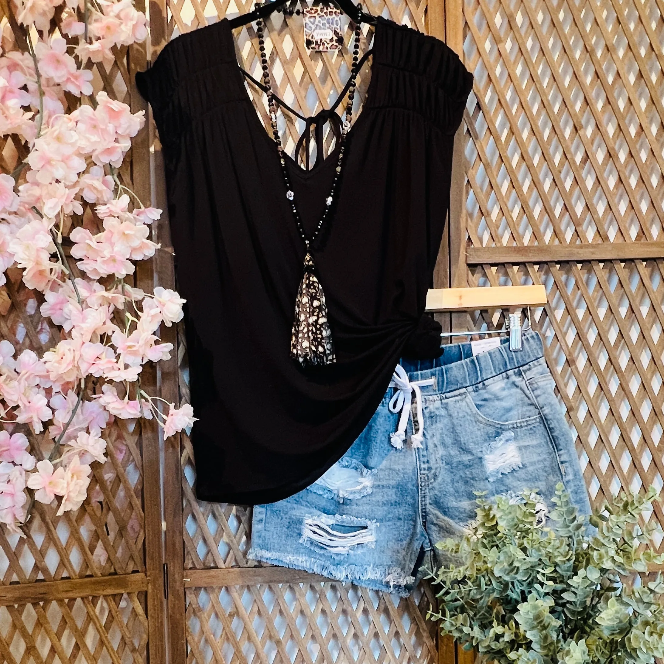 Black Chic Detail Top