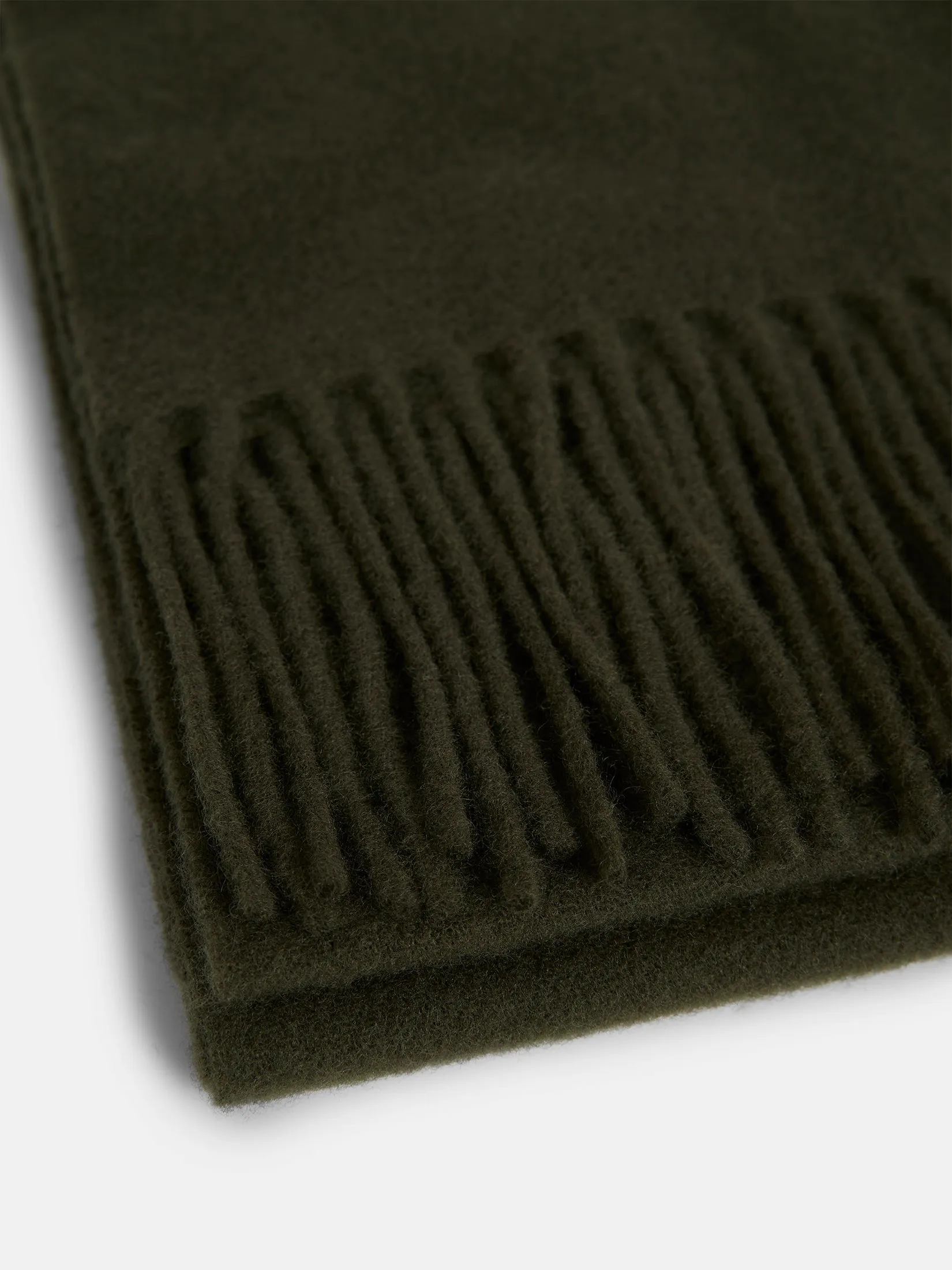 Champ Solid Wool Scarf / Forest Green