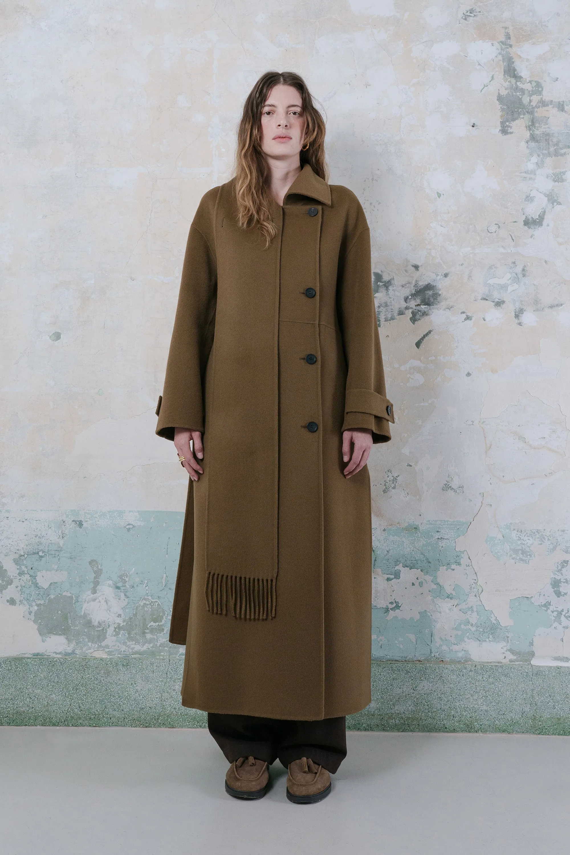 Double-faced wool-blend one-side muffler coat