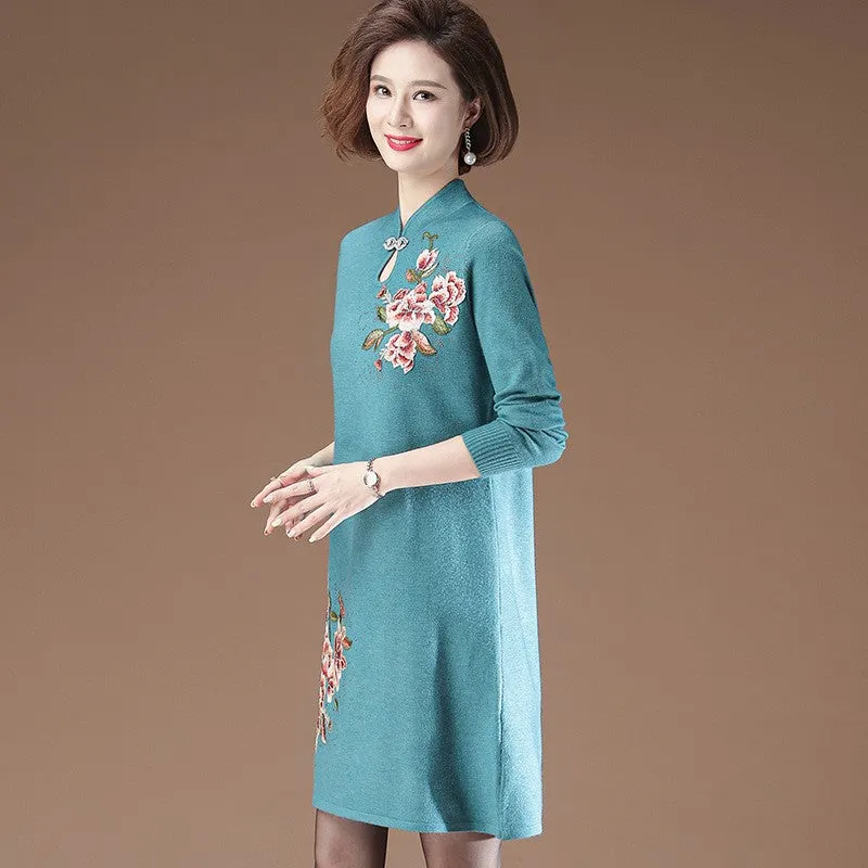 Floral Embroidery Mandarin Collar Knee Length Modern Cheongsam A-line Knit Dress