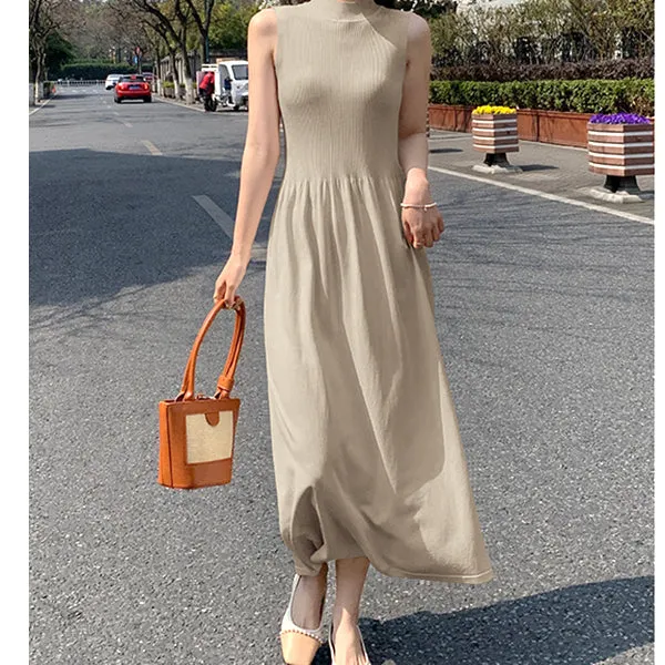 Round Neck Sleeveless Waist Slim Knit Dress