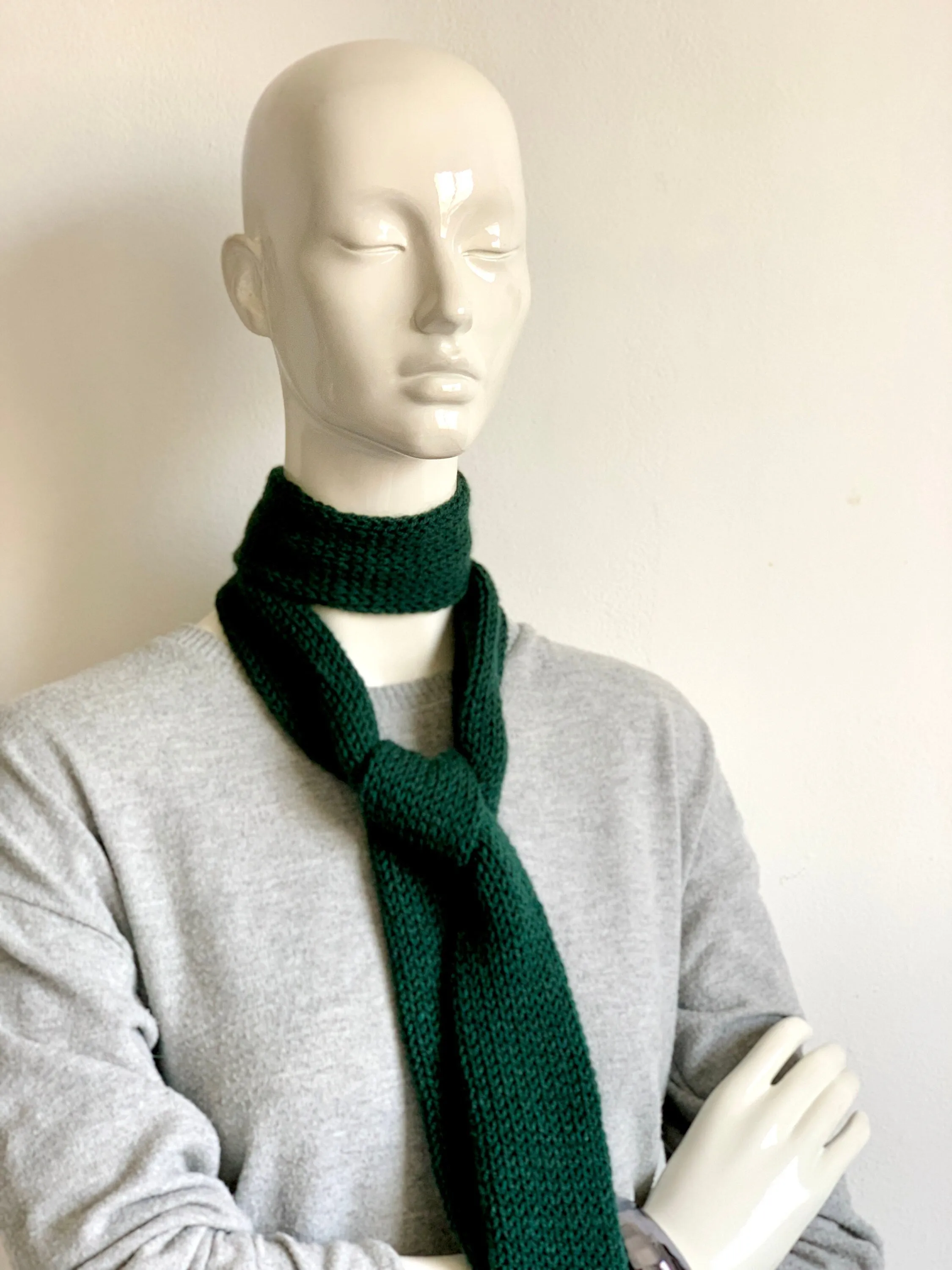 Skinny Knit Scarf Green, British Racing Green Skinny Knit Scarf, Dark Green Long Scarf Tie, Thin Scarf, Double Sided Women Knitted Scarves