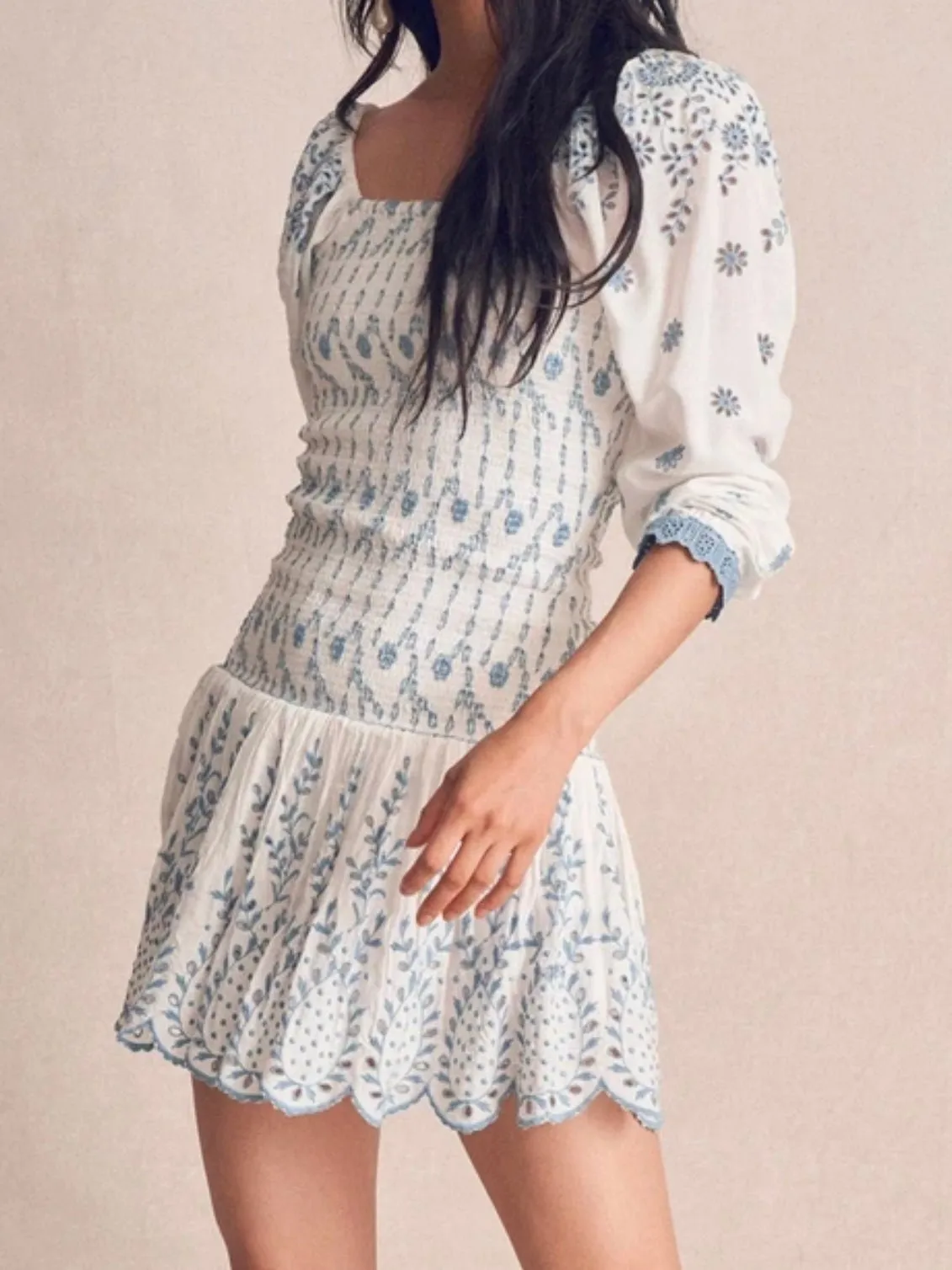 White and blue long sleeves lace mini dress