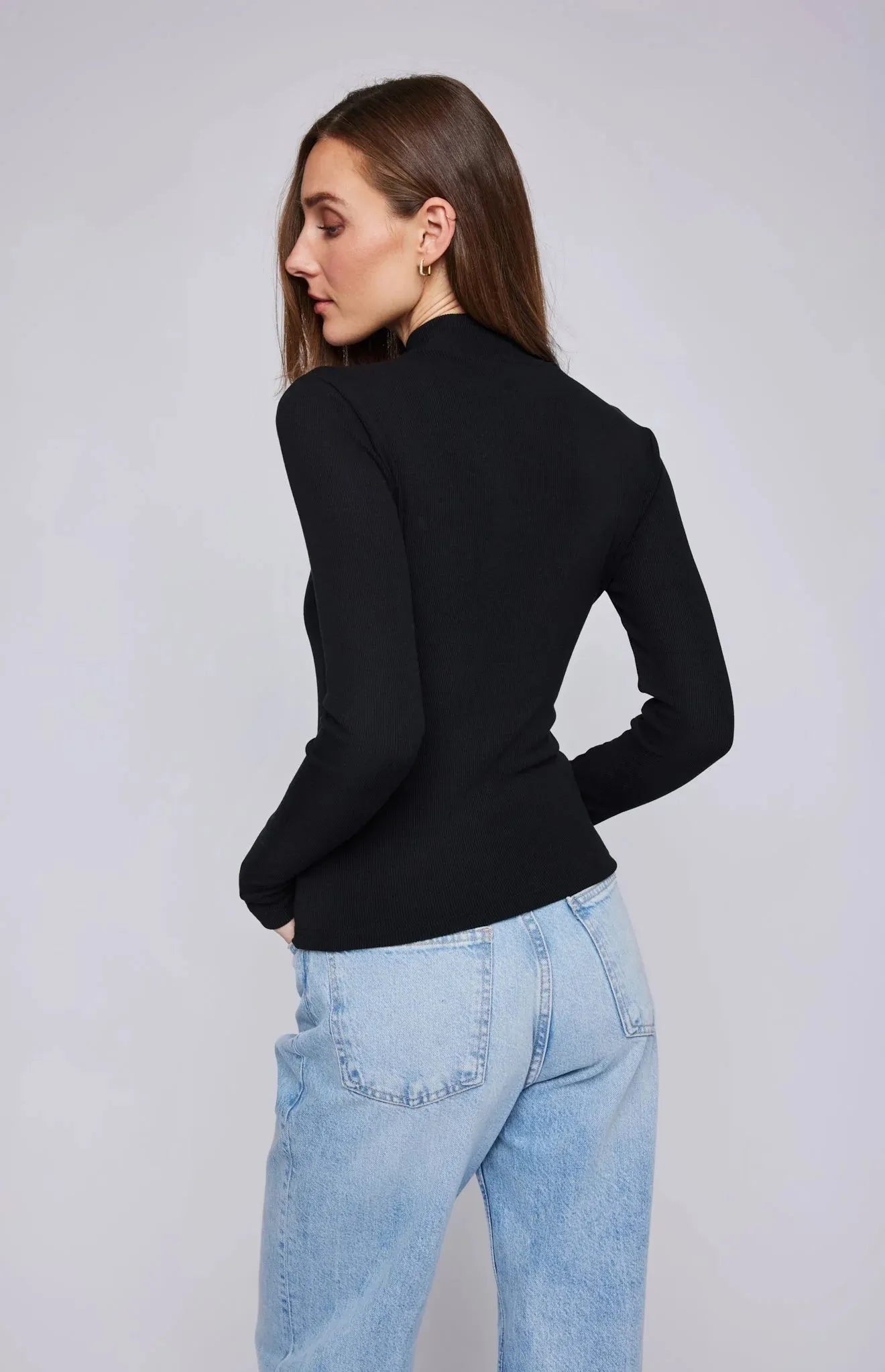 Wren L/s Mock Neck Tee-Blk